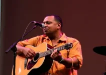 show gratuito de Tom Zé