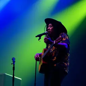 Xande de Pilares show gratuito Sesc Itaquera